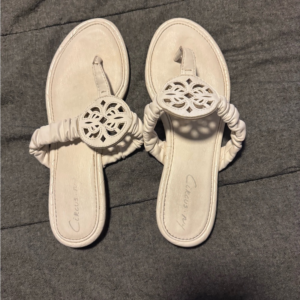 Circus by Sam Edelman Cream Sandals with Cut-Out Design